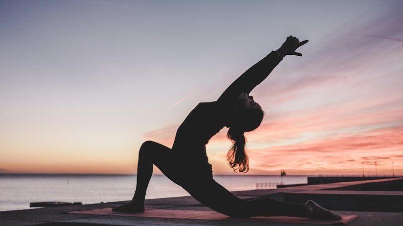 Pain relief programme – outdoor stretching